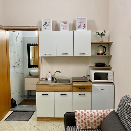 Dori'S Wilson Studio At Blloku Neighborhood Tirana Exterior foto